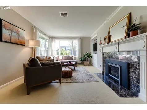445 Hazel Court Eugene OR 97401