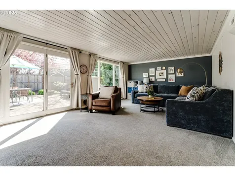 445 Hazel Court Eugene OR 97401