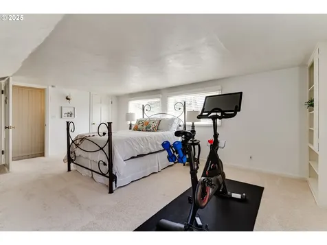 445 Hazel Court Eugene OR 97401
