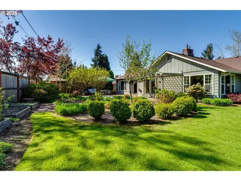 445 Hazel Court Eugene OR 97401