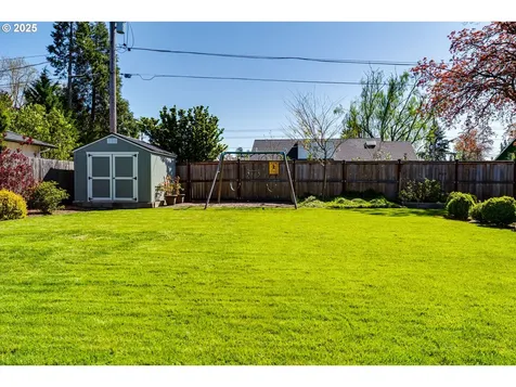 445 Hazel Court Eugene OR 97401