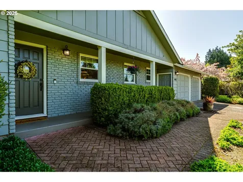 445 Hazel Court Eugene OR 97401