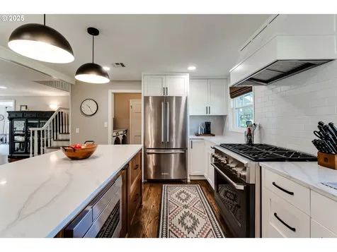 445 Hazel Court Eugene OR 97401