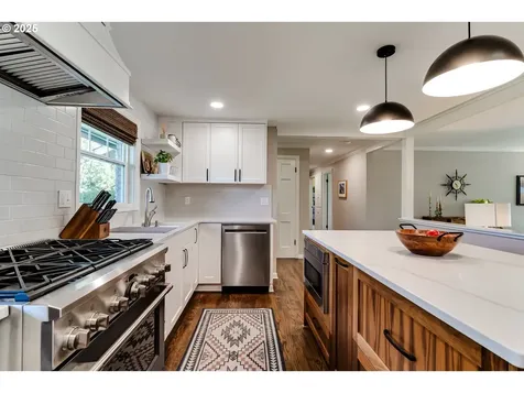 445 Hazel Court Eugene OR 97401