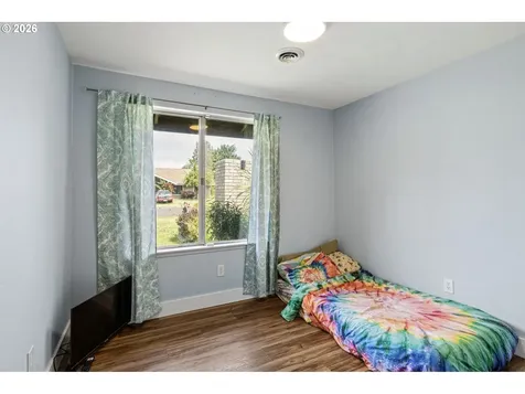 229 N Grove Lane Sutherlin OR 97479