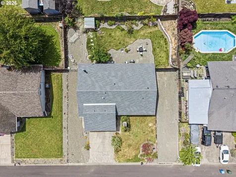229 N Grove Lane Sutherlin OR 97479