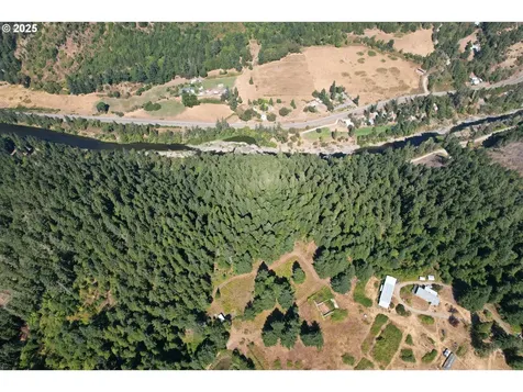 750 Ferguson Lane Days Creek OR 97429