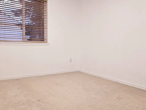 11829 SE Mill Court Portland OR 97216