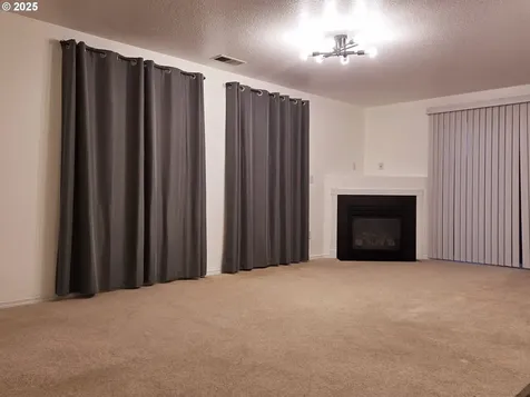 11829 SE Mill Court Portland OR 97216