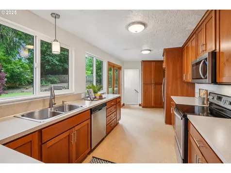 630 SW Viewmont Drive Portland OR 97225