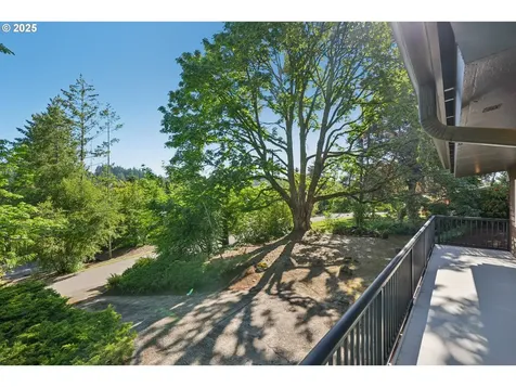 630 SW Viewmont Drive Portland OR 97225