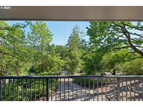 630 SW Viewmont Drive Portland OR 97225