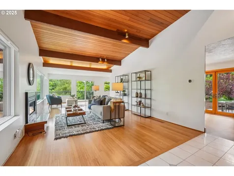 630 SW Viewmont Drive Portland OR 97225