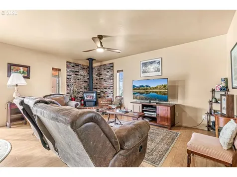 925 Winchester Avenue Medford OR 97501
