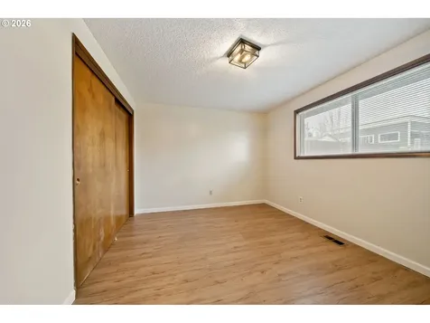 11915 NW 36th Avenue Vancouver WA 98685