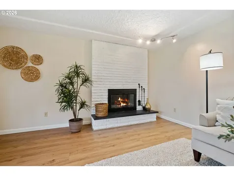 11915 NW 36th Avenue Vancouver WA 98685