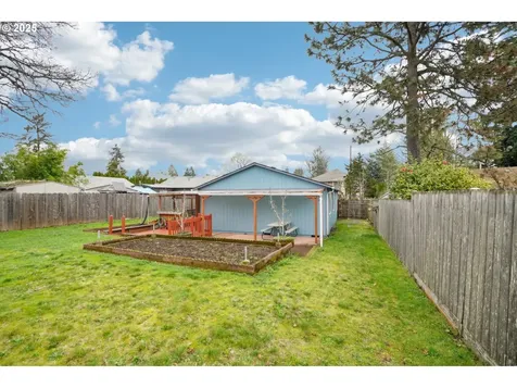 1203 SE 144th Avenue Portland OR 97233
