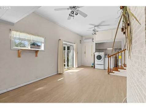 1495 N Hemlock Street Coquille OR 97423