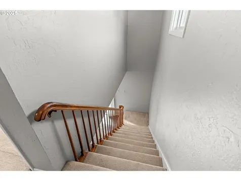 1495 N Hemlock Street Coquille OR 97423