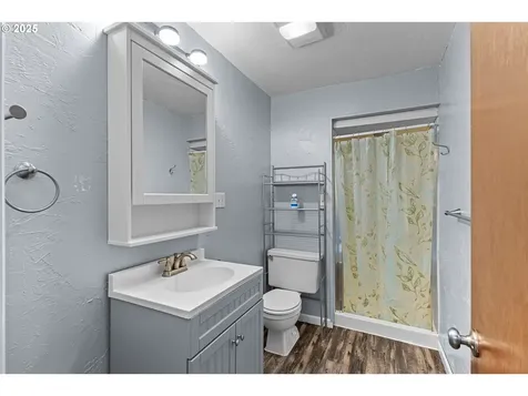 1495 N Hemlock Street Coquille OR 97423