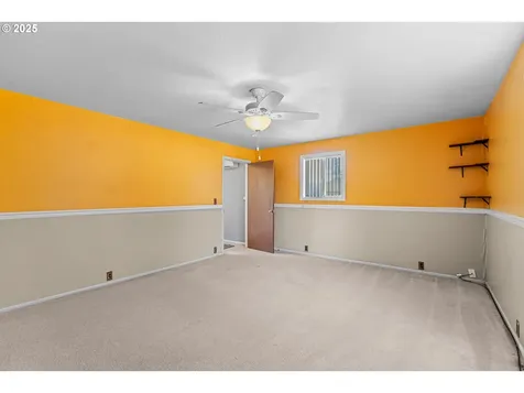 1495 N Hemlock Street Coquille OR 97423