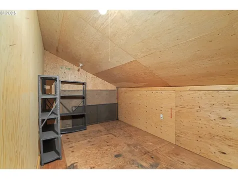 1495 N Hemlock Street Coquille OR 97423