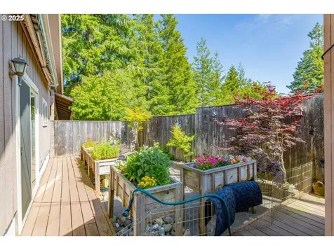 1495 N Hemlock Street Coquille OR 97423