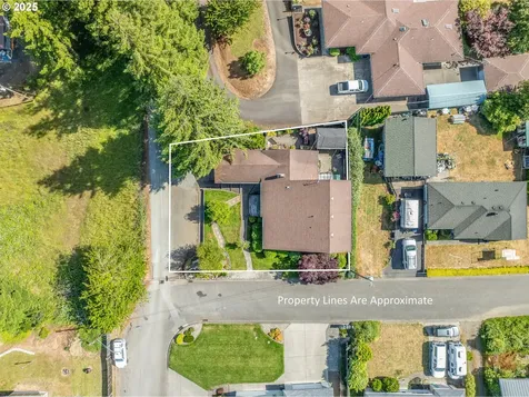 1495 N Hemlock Street Coquille OR 97423