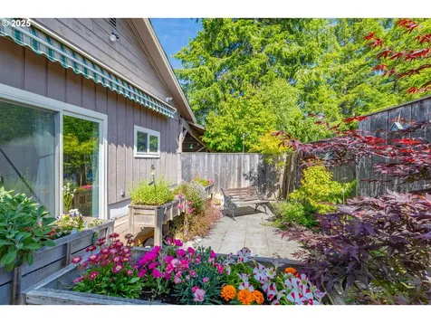 1495 N Hemlock Street Coquille OR 97423
