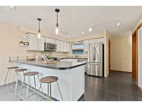 1695 Hallinan Street Lake Oswego OR 97034