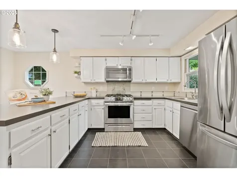 1695 Hallinan Street Lake Oswego OR 97034