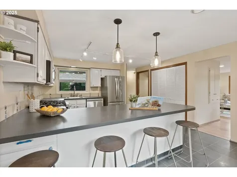 1695 Hallinan Street Lake Oswego OR 97034