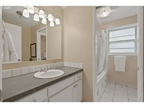 1695 Hallinan Street Lake Oswego OR 97034
