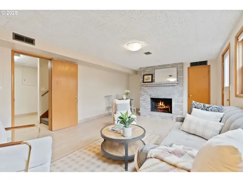 1695 Hallinan Street Lake Oswego OR 97034