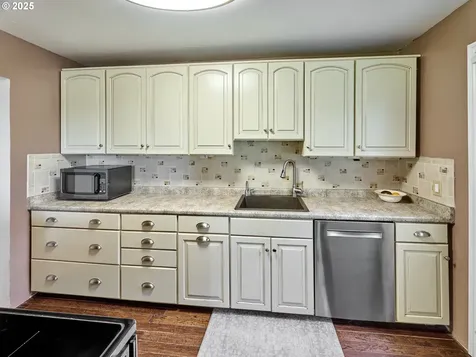 4887 S Elliott Prairie Road Woodburn OR 97071