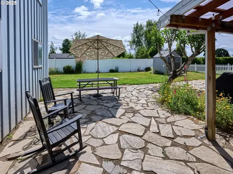 4887 S Elliott Prairie Road Woodburn OR 97071
