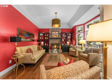 752 SW Regency Terrace Portland OR 97225