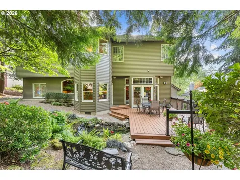 752 SW Regency Terrace Portland OR 97225