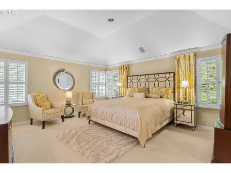 752 SW Regency Terrace Portland OR 97225