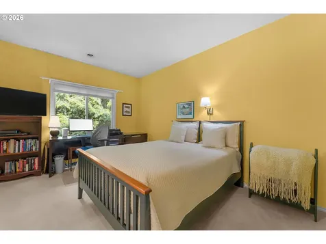 752 SW Regency Terrace Portland OR 97225