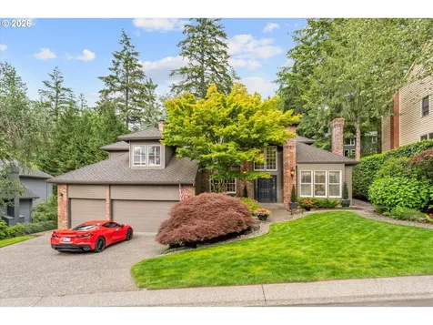 752 SW Regency Terrace Portland OR 97225