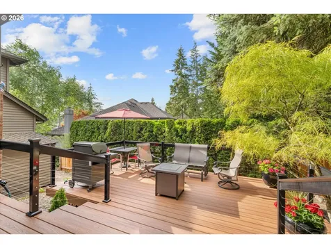 752 SW Regency Terrace Portland OR 97225