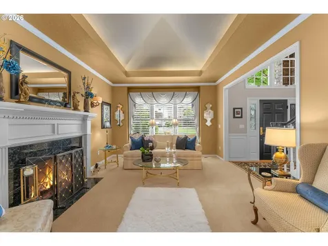 752 SW Regency Terrace Portland OR 97225