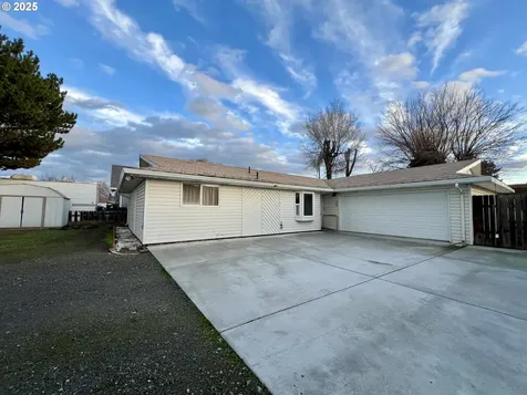 885 W Duane Avenue Hermiston OR 97838