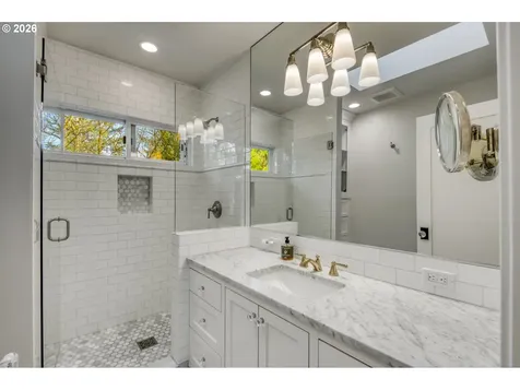 2666 SW Brae Mar Court Portland OR 97201