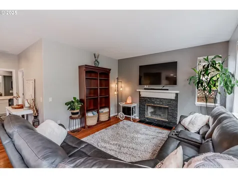 15236 NW Manresa Court Portland OR 97229