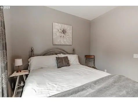 15236 NW Manresa Court Portland OR 97229