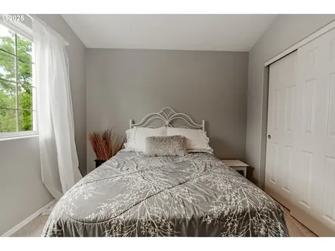 15236 NW Manresa Court Portland OR 97229
