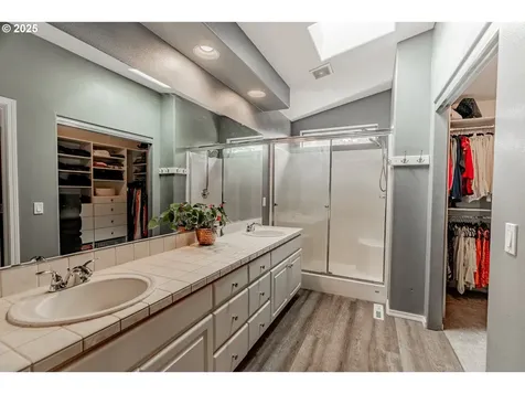 15236 NW Manresa Court Portland OR 97229