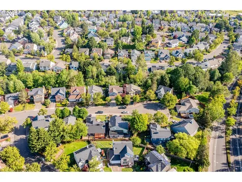 15236 NW Manresa Court Portland OR 97229